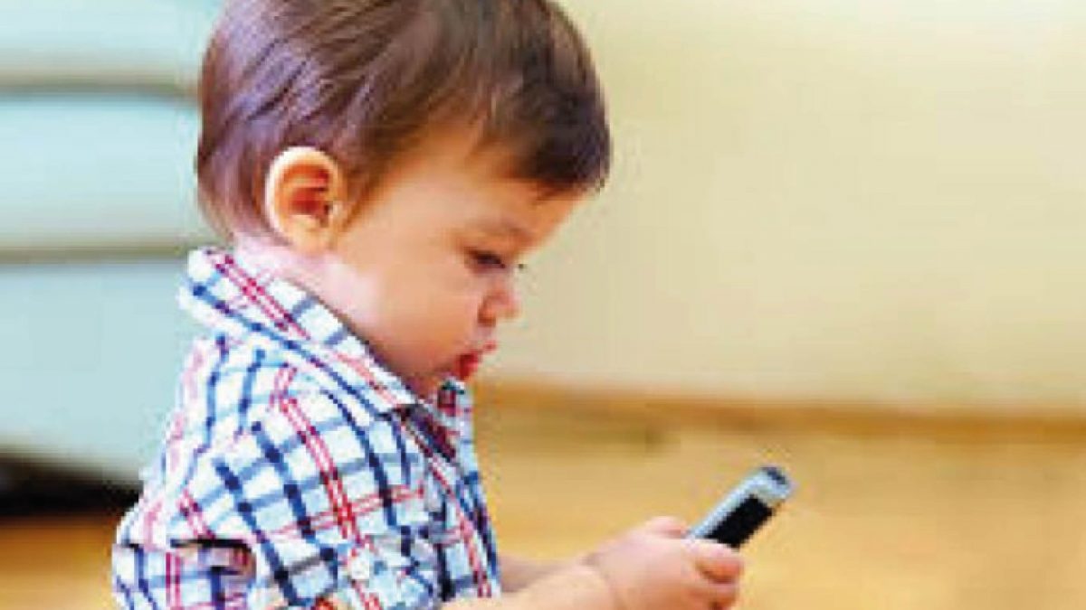«Celular y tablet provocan aumento del autismo infantil»