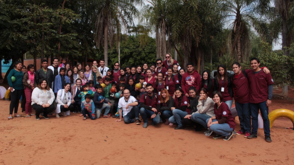 Alumnos de la UC llevan atención médica a la Comunidad Avá Guaraní de Itá
