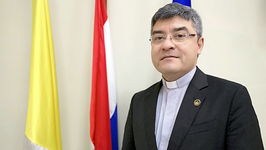 Rector de la Universidad Católica fue electo presidente del CONES