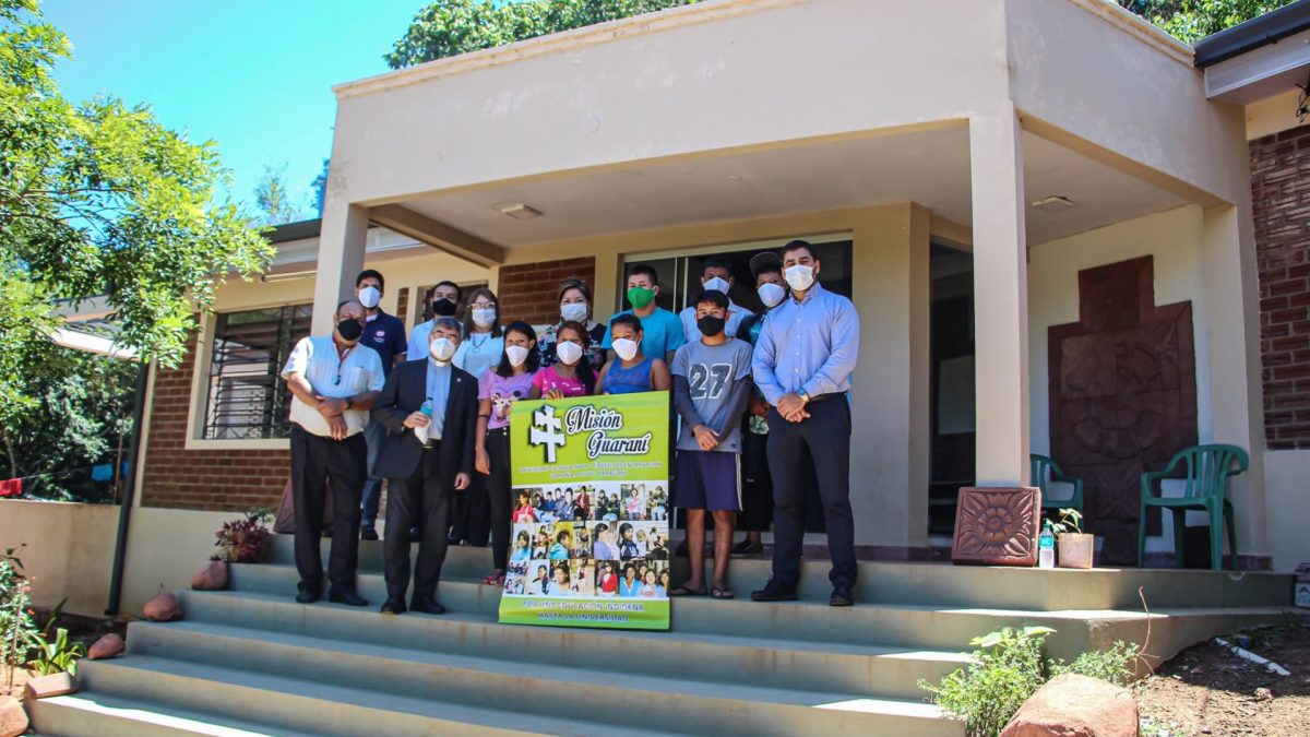 Visita del Rector a la Misión Guaraní en Itapúa