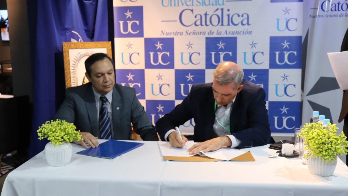 Universidad Católica y ARP Regional Concepción suscriben acuerdo de cooperación