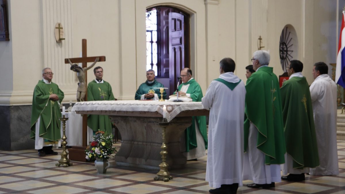 Celebran misa por 63° aniversario de la Universidad Católica