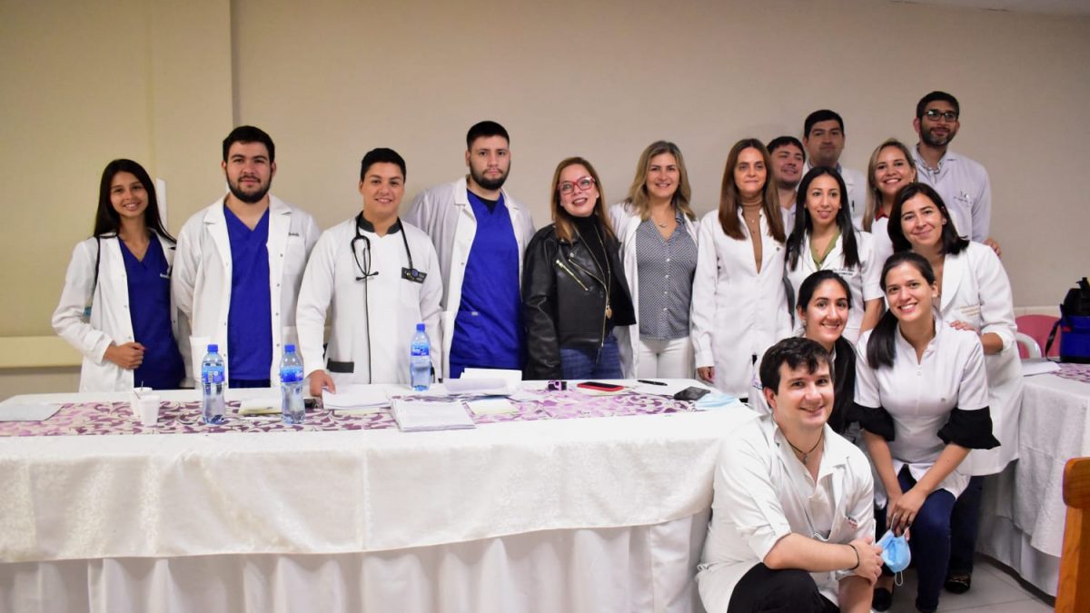 Estudiantes del Campus Guairá brindan atención integral en la Semana de la Tiroides
