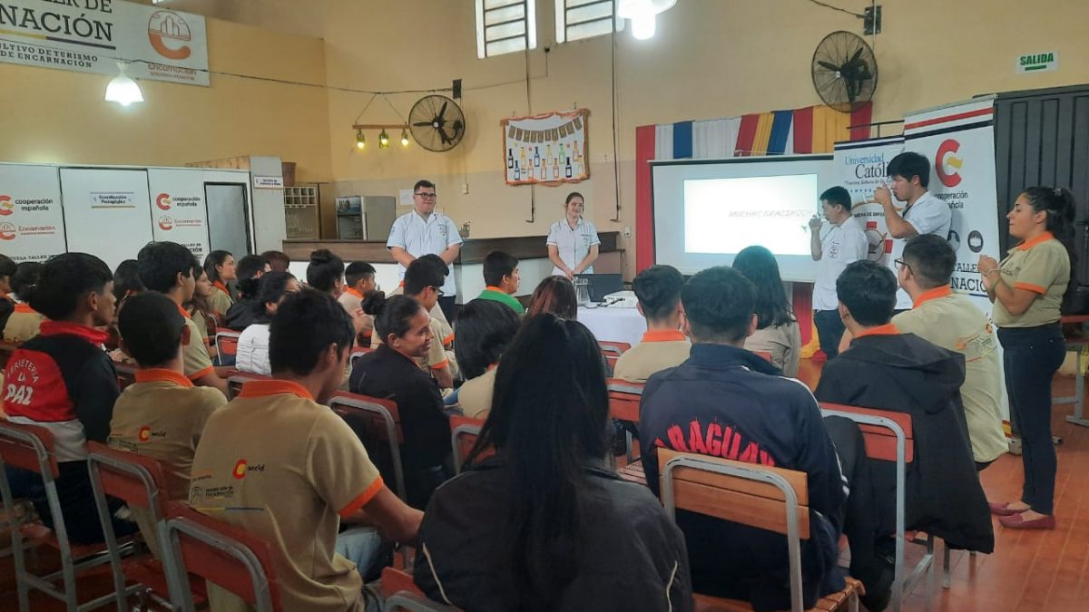 Campus Itapúa: Enfermería brindó ciclo de charlas de salud familiar
