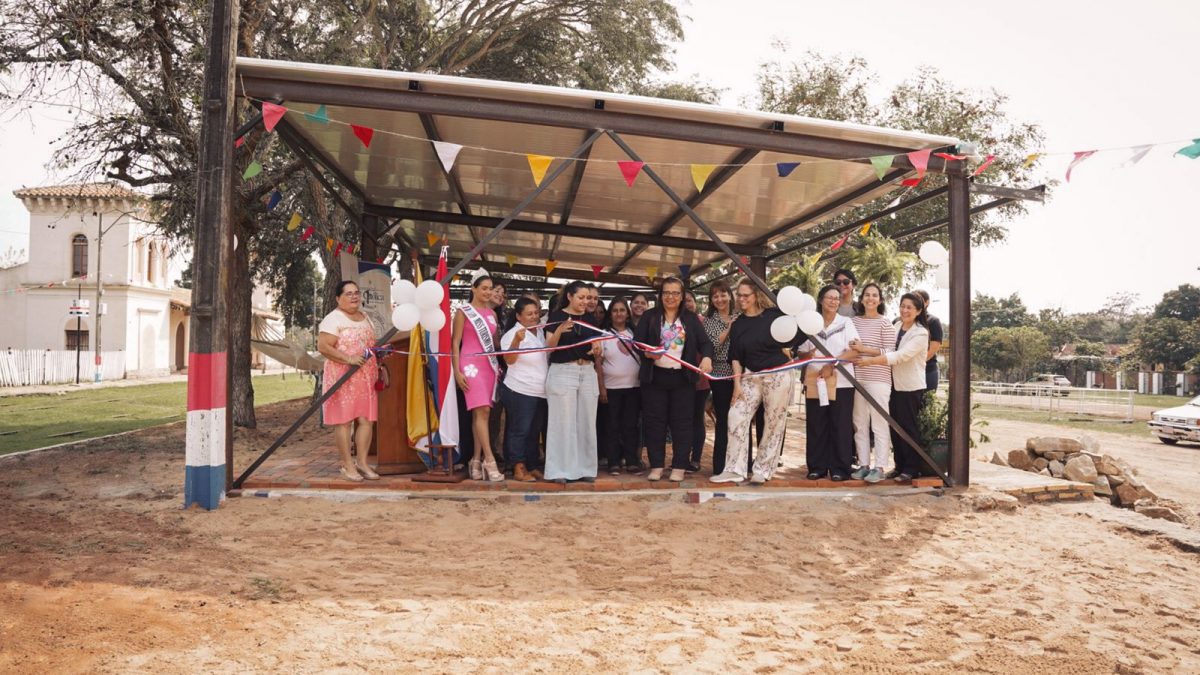 Con apoyo de la Universidad Católica se inaugura espacio de artesanía en Pirayú