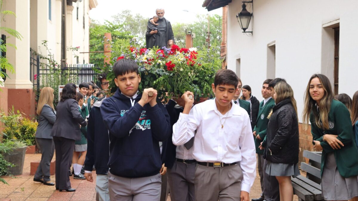 Alumnos de La Providencia y Santa Luisa de Marillac celebran Día de San Vicente de Paul